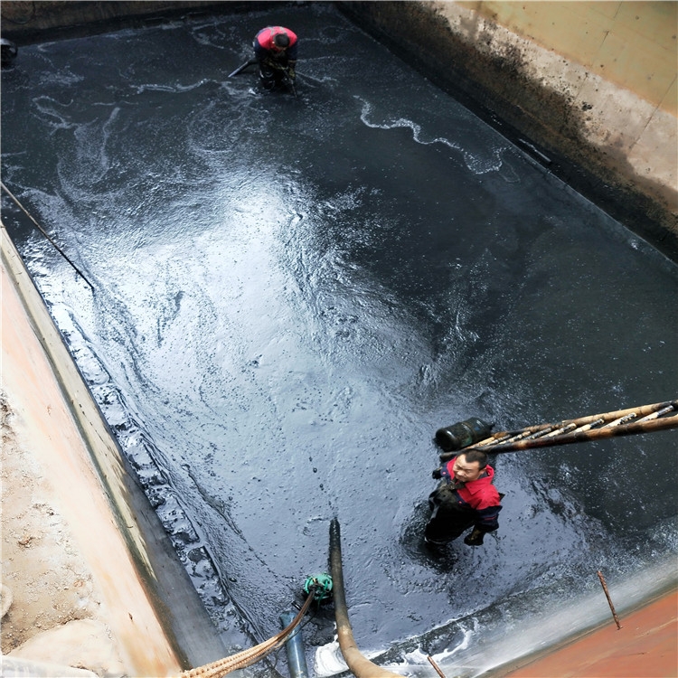 伊金霍洛废水池清理