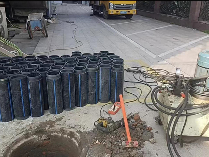 伊金霍洛PE置换管厂家 DN315置换管 非开挖管短管置换